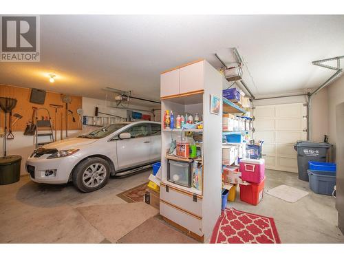 8816 Michael Drive, Coldstream, BC - Indoor Photo Showing Garage