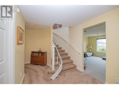 8816 Michael Drive, Coldstream, BC - Indoor Photo Showing Other Room