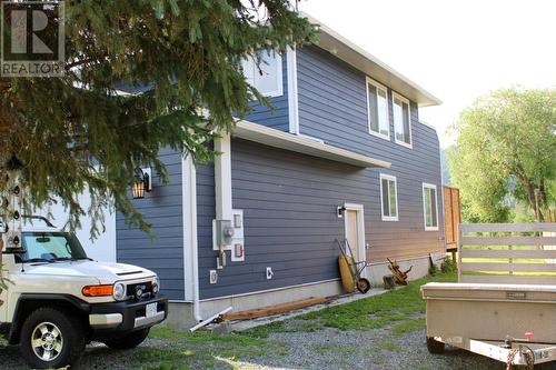 3288 Holbrook Road, Kamloops, BC - Outdoor With Exterior