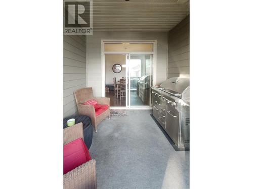 1745 K.L.O. Road, Kelowna, BC - Outdoor With Exterior