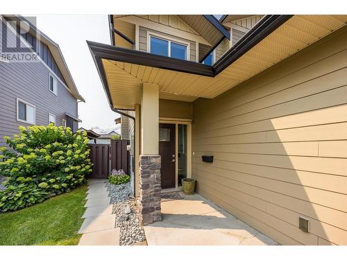 1745 K.L.O. Road, Kelowna, BC - Outdoor With Exterior