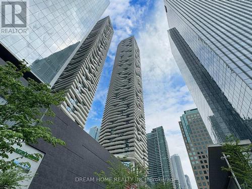 2505 - 88 Harbour Street, Toronto (Waterfront Communities), ON - Outdoor With Facade