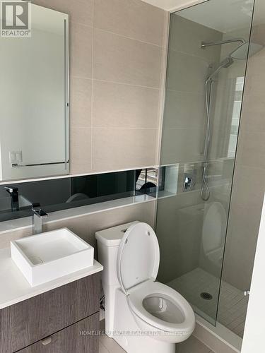 1405 - 215 Queen Street W, Toronto (Waterfront Communities), ON - Indoor Photo Showing Bathroom