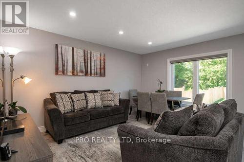 19 - 61 Vienna Road, Tillsonburg, ON - Indoor Photo Showing Living Room