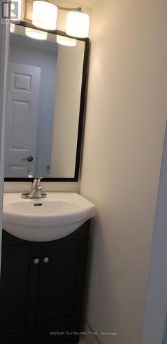 33 Major Crescent, Aurora, ON - Indoor Photo Showing Bathroom