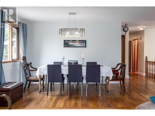 989 Monashee Place, Kelowna, BC - Indoor Photo Showing Dining Room