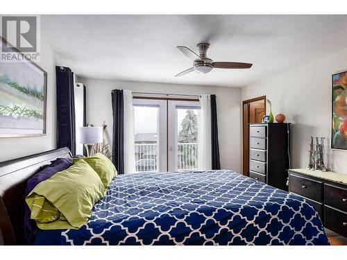 989 Monashee Place, Kelowna, BC - Indoor Photo Showing Bedroom