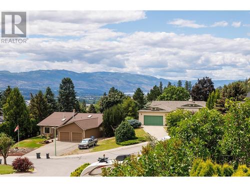 989 Monashee Place, Kelowna, BC - Outdoor With View