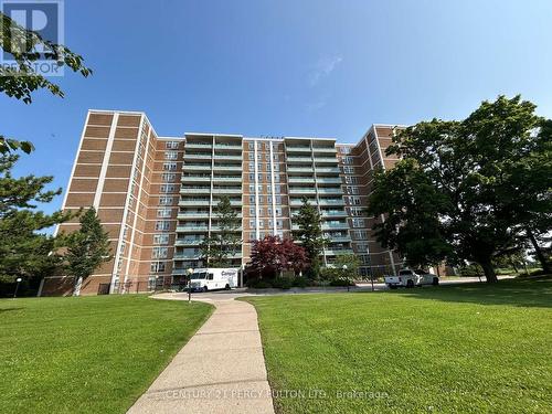 902 - 44 Longbourne Drive, Toronto (Willowridge-Martingrove-Richview), ON - Outdoor With Facade