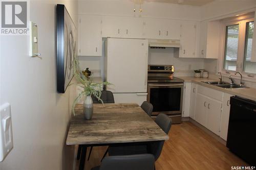 6 Rutley Street, Regina, SK - Indoor Photo Showing Kitchen With Double Sink