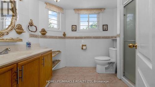 1442 Emerson Lane, Mississauga (East Credit), ON - Indoor Photo Showing Bathroom