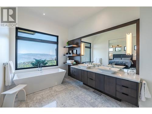 265 Peregrine Place, Osoyoos, BC - Indoor Photo Showing Bathroom