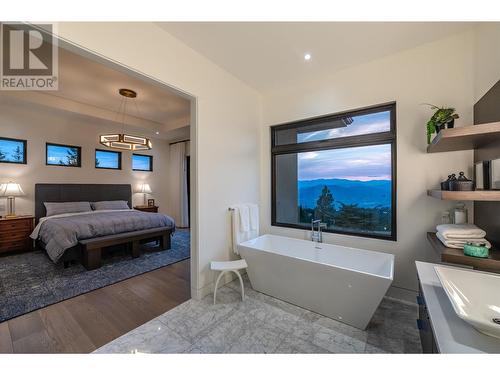 265 Peregrine Place, Osoyoos, BC - Indoor Photo Showing Bedroom