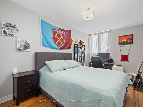 2315-320 Dixon Rd, Toronto, ON - Indoor Photo Showing Bedroom