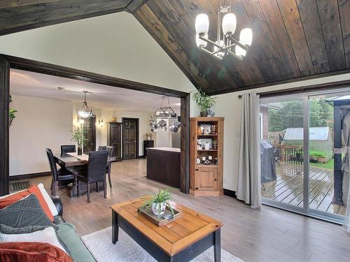 Overall view - 685 Ch. De L'Horizon, Val-D'Or, QC - Indoor Photo Showing Living Room