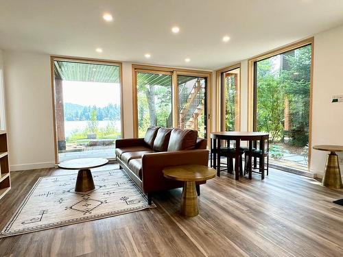 Overall view - 1077A Rue Du Tour-Du-Lac, Val-David, QC - Indoor Photo Showing Living Room