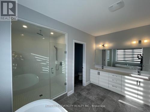 82 Bearberry Road, Springwater (Minesing), ON - Indoor Photo Showing Bathroom