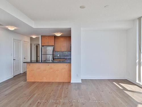 Ph106-5791 Yonge St, Toronto, ON - Indoor Photo Showing Kitchen