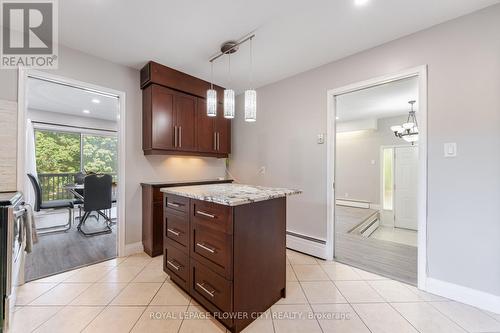 140 Renaud Drive, Waterloo, ON - Indoor Photo Showing Kitchen