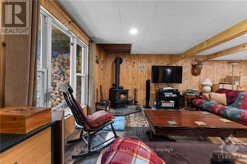 4666 Matawatchan Road, Greater Madawaska, ON - Indoor