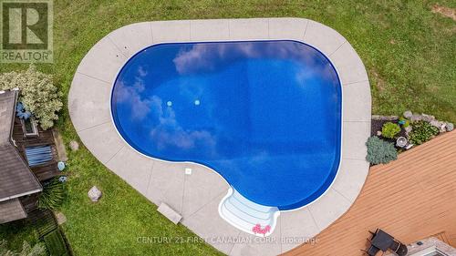 55 Blackburn Crescent, Middlesex Centre (Kilworth), ON - Outdoor With In Ground Pool