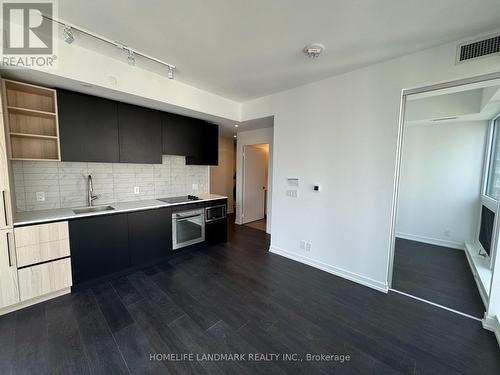 3709 - 55 Mercer Street, Toronto, ON - Indoor Photo Showing Kitchen With Upgraded Kitchen