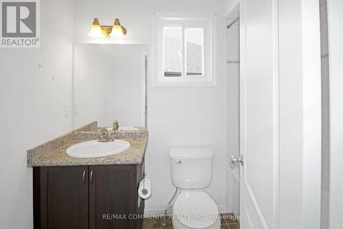 27 Summer Lane, Peterborough, ON - Indoor Photo Showing Bathroom