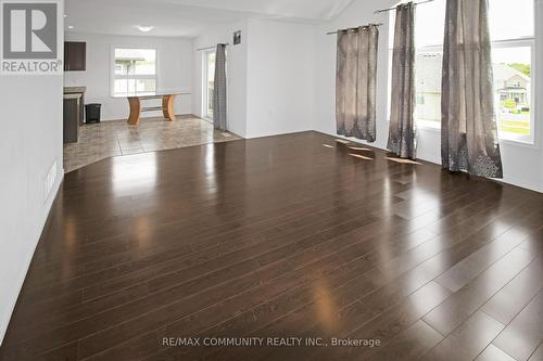 27 Summer Lane, Peterborough, ON - Indoor Photo Showing Other Room