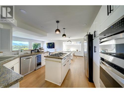 1987 W 35 Avenue, Vancouver, BC - Indoor Photo Showing Kitchen With Upgraded Kitchen