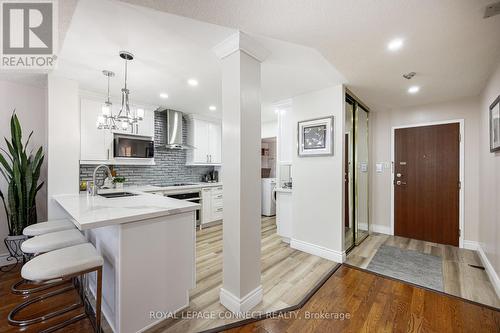 Ph214 - 120 Promenade Circle, Vaughan, ON - Indoor Photo Showing Kitchen With Upgraded Kitchen