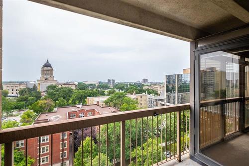 1014 77 Edmonton Street, Winnipeg, MB - Outdoor With View With Exterior