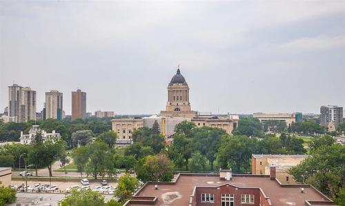 1014 77 Edmonton Street, Winnipeg, MB - Outdoor With View