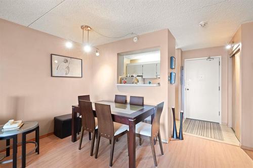 1014 77 Edmonton Street, Winnipeg, MB - Indoor Photo Showing Dining Room