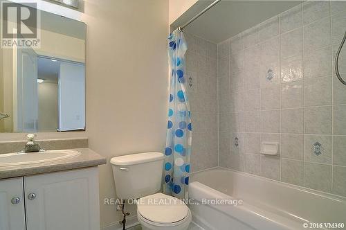 37 - 80 Acorn Place, Mississauga (Hurontario), ON - Indoor Photo Showing Bathroom