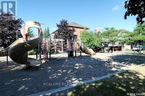 37 - 80 Acorn Place, Mississauga (Hurontario), ON - Outdoor