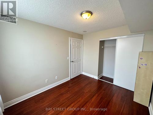 2614 - 15 Greenview Avenue, Toronto, ON - Indoor Photo Showing Other Room