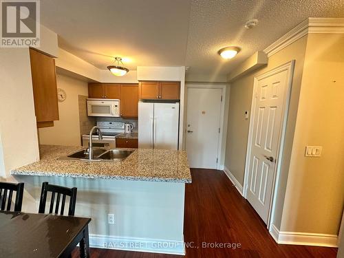 2614 - 15 Greenview Avenue, Toronto, ON - Indoor Photo Showing Kitchen With Double Sink