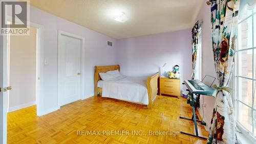 62 Sedgeway Heights, Vaughan (Vellore Village), ON - Indoor Photo Showing Bedroom