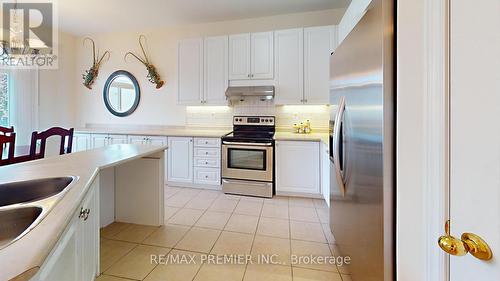 62 Sedgeway Heights, Vaughan (Vellore Village), ON - Indoor Photo Showing Kitchen With Stainless Steel Kitchen