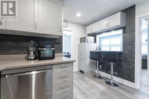 1140 Halliday Avenue, Mississauga (Lakeview), ON - Indoor Photo Showing Kitchen