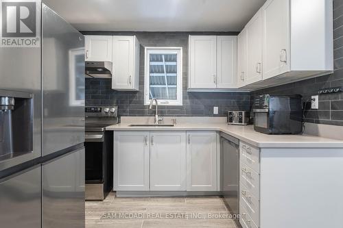 1140 Halliday Avenue, Mississauga (Lakeview), ON - Indoor Photo Showing Kitchen