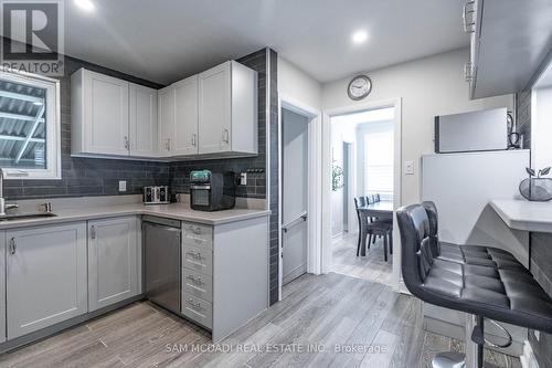 1140 Halliday Avenue, Mississauga (Lakeview), ON - Indoor Photo Showing Kitchen