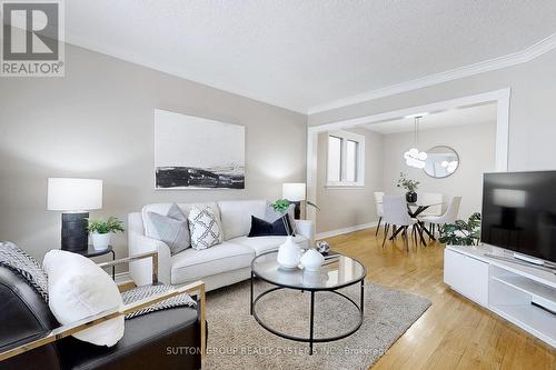 553 Mcroberts Avenue, Toronto (Caledonia-Fairbank), ON - Indoor Photo Showing Living Room