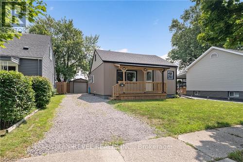 381 Simpson Avenue, Welland, ON - Outdoor With Deck Patio Veranda