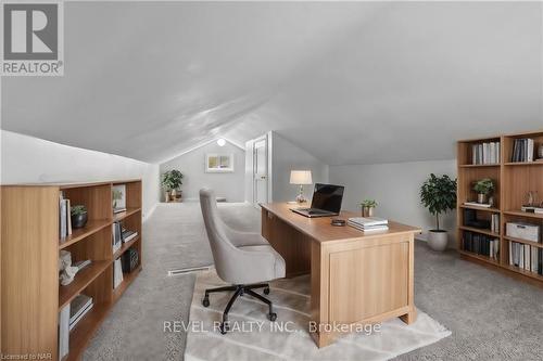 381 Simpson Avenue, Welland, ON - Indoor Photo Showing Office