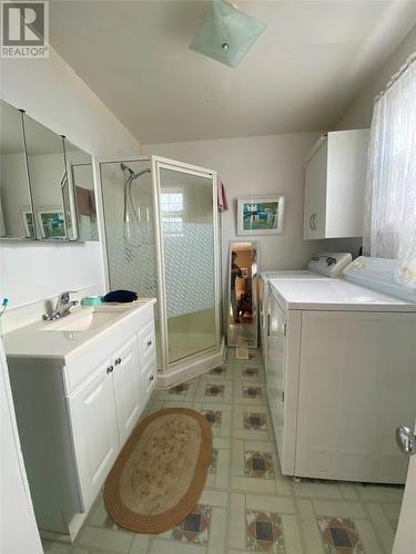 303 Main Road, Arnold'S Cove, NL - Indoor Photo Showing Laundry Room