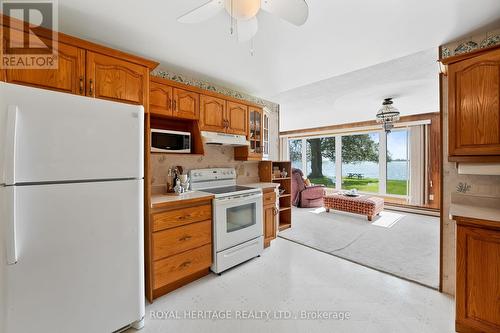 230 Parkview Road, Prince Edward County (Ameliasburgh), ON - Indoor Photo Showing Kitchen