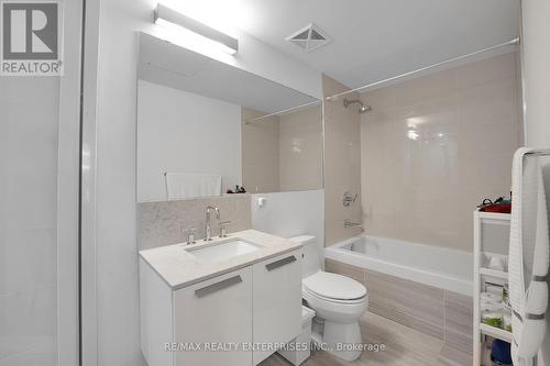 523 - 57 St Joseph Street, Toronto (Bay Street Corridor), ON - Indoor Photo Showing Bathroom