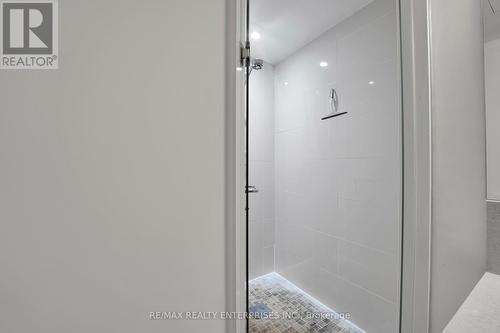 523 - 57 St Joseph Street, Toronto (Bay Street Corridor), ON - Indoor Photo Showing Bathroom