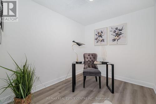 1610 - 3880 Duke Of York Boulevard, Mississauga (City Centre), ON - Indoor